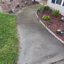 Driveway-and-House-Washing-in-Simpsonville-SC 3